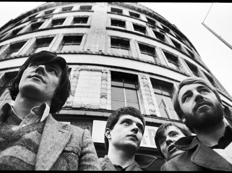 Our vision touched the sky. Fenomenologia dei Joy Division